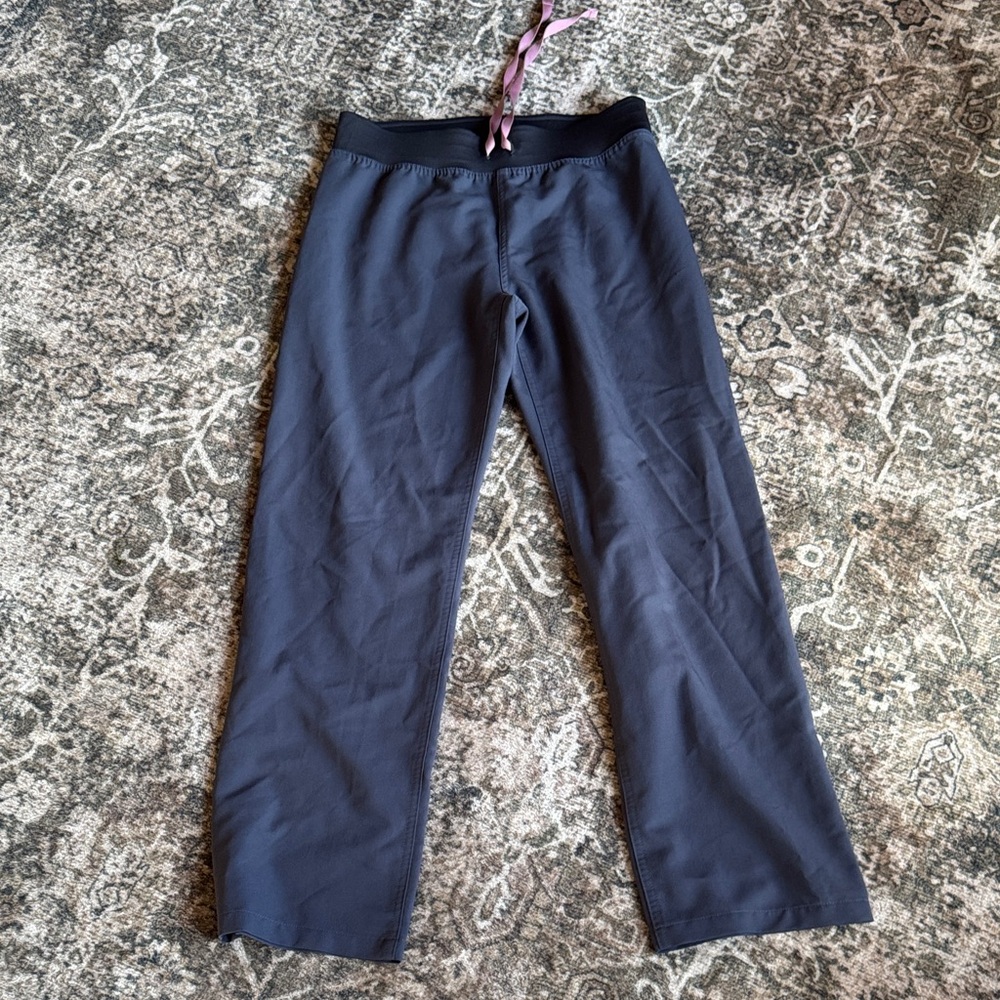 Women’s Figs Scrub Pants